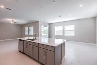 7714 S Faul St in Tampa, FL - Building Photo - Building Photo