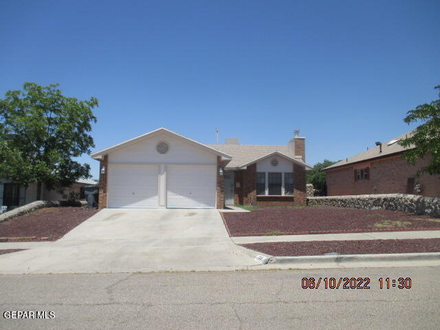 property at 733 Colchester Dr