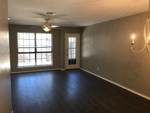 7326 Kingswood Cir in Fort Worth, TX - Building Photo - Building Photo