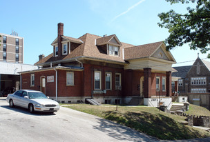 12 W 2nd Ave in Conshohocken, PA - Building Photo