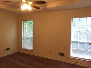 401 Streamview Ln in Stockbridge, GA - Building Photo - Building Photo