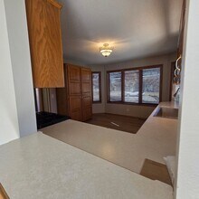 9231 Queens Garden N in Minneapolis, MN - Building Photo - Building Photo