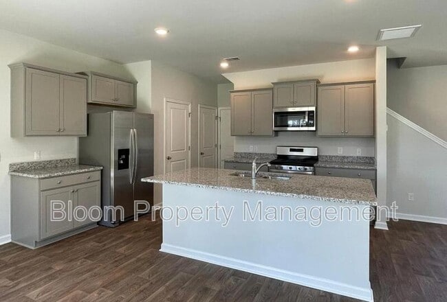 448 Cedarview Rd in Summerville, SC - Building Photo - Building Photo
