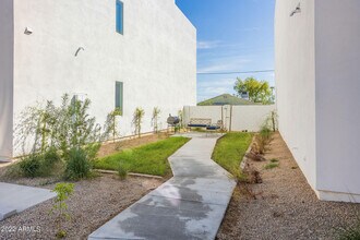 6610 N 16th St in Phoenix, AZ - Building Photo - Building Photo