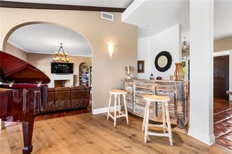 4854 Nomad Dr in Los Angeles, CA - Building Photo - Building Photo