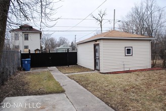 14830 Page Ave in Harvey, IL - Building Photo - Building Photo