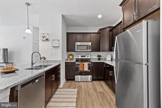 111 Sienna Dr, Unit 308 in Westminster, MD - Foto de edificio - Building Photo