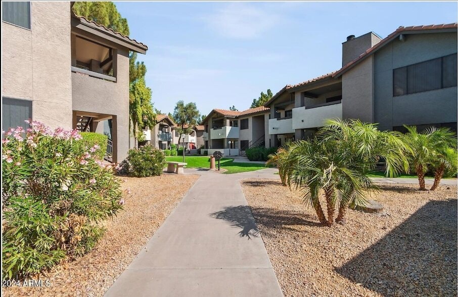 4909 W Joshua Blvd, Unit 1 in Chandler, AZ - Building Photo