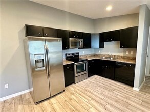 912 Grand St in Orlando, FL - Building Photo - Building Photo