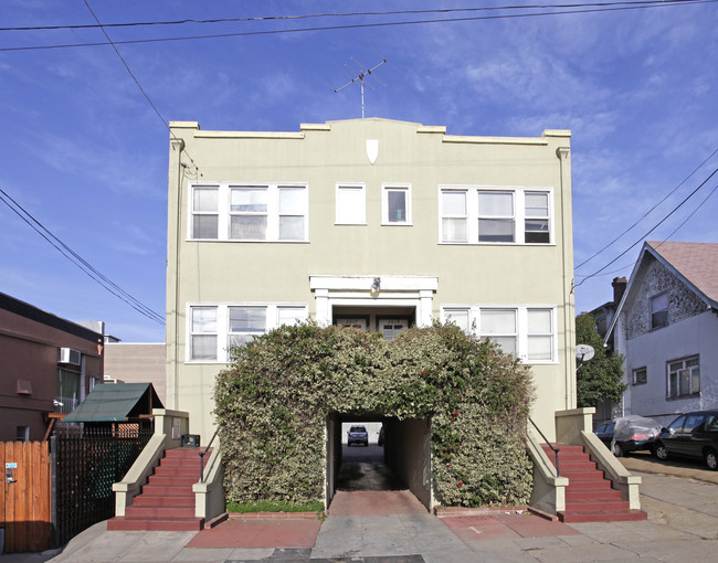 3615-3621 Patterson Ave in Oakland, CA - Building Photo - Building Photo