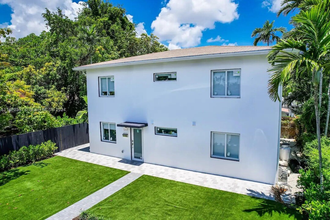 1117 SW 13th St in Miami, FL - Building Photo