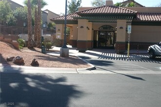 1158 Gecko Rd in Henderson, NV - Building Photo - Building Photo