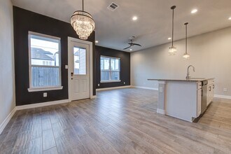 11010 Cres Light Way in Houston, TX - Building Photo - Building Photo