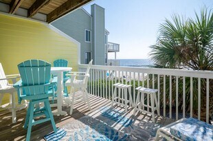 1401 Sand Dollar Ct in Kure Beach, NC - Building Photo