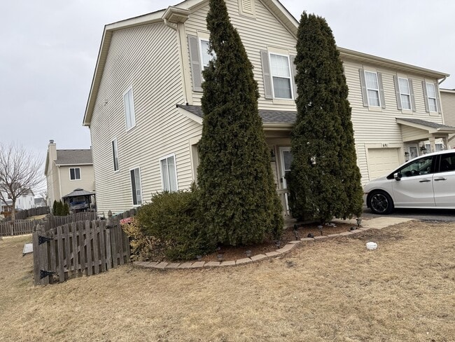 689 Shannon Dr in Romeoville, IL - Building Photo - Building Photo