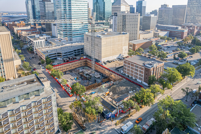 Falcon Towers in Edmonton, AB - Building Photo - Building Photo