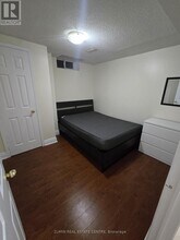 5187 Springbok Crescent in Mississauga, ON - Building Photo - Building Photo