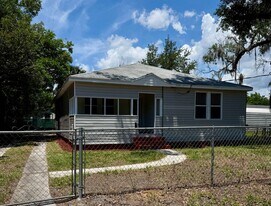 844 Saranac St in Jacksonville, FL - Building Photo