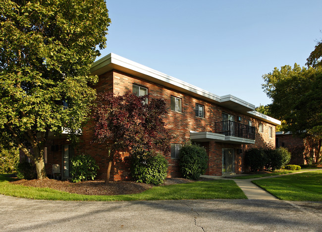 Hilltop Apartments and Townhomes