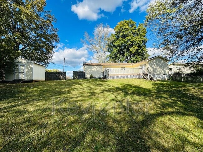 3108 Walridge Rd in Knoxville, TN - Foto de edificio - Building Photo