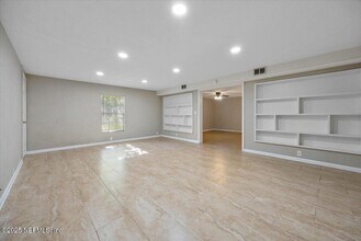 4124 Lane Ave S in Jacksonville, FL - Building Photo - Building Photo