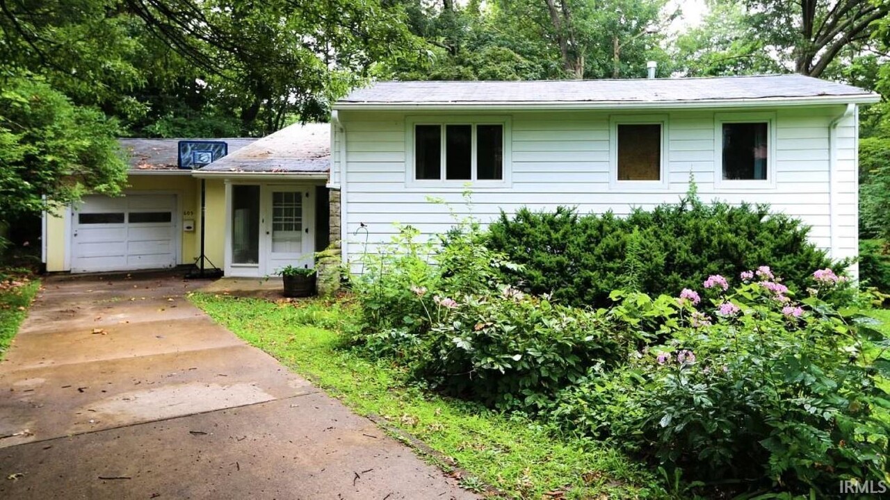 605 Riley Ln in West Lafayette, IN - Foto de edificio