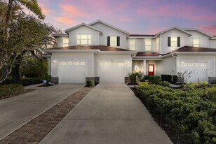 1265 Jonah Dr in North Port, FL - Building Photo