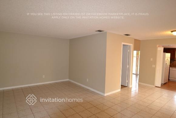 15542 SW 48th St in Miami, FL - Building Photo - Building Photo