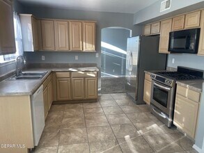 6513 Kenmore St in El Paso, TX - Building Photo - Building Photo