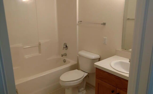 681 N 2872 E in Roberts, ID - Building Photo - Building Photo