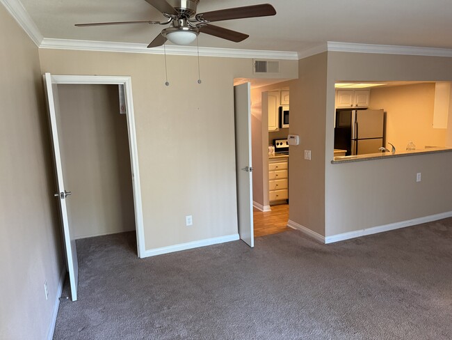 15048 Avenida Venusto, Unit 259