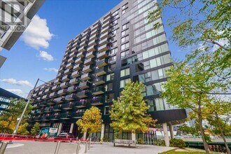 51 Trolley Cres in Toronto, ON - Building Photo - Building Photo