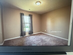 906 Green Ct in Lebanon, OH - Building Photo - Building Photo