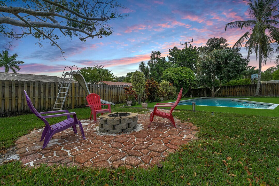 5340 SW 115th Ave in Cooper City, FL - Building Photo