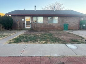 217 E Aspinwall St in Winslow, AZ - Building Photo