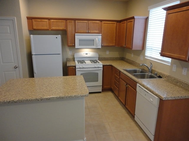 1139 Northern Lights Way NE in Rio Rancho, NM - Building Photo - Building Photo