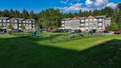The Highline Apartments in Columbia Falls, MT - Foto de edificio - Building Photo