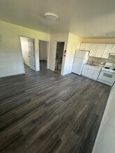 27 Hillside Ave in Monticello, NY - Foto de edificio - Building Photo