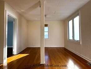 132 Bella Vista Ave in Belvedere, CA - Building Photo - Building Photo