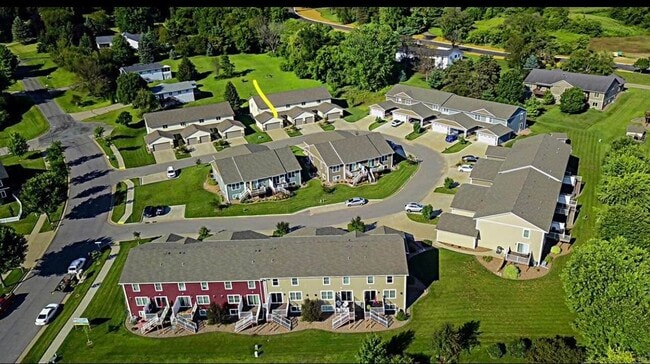 432 Coronado Cir in Onalaska, WI - Building Photo - Building Photo