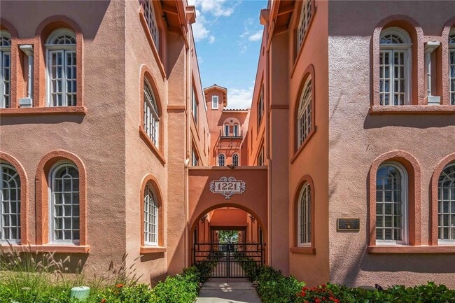 property at 1221 N Palm Ave