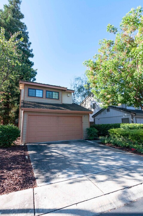 2018 Wente Pl in San Jose, CA - Foto de edificio