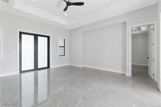 2740 35th Ave NE in Naples, FL - Foto de edificio - Building Photo