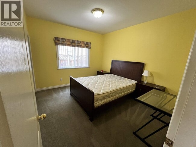 3671 Semlin Dr in Richmond, BC - Building Photo - Building Photo