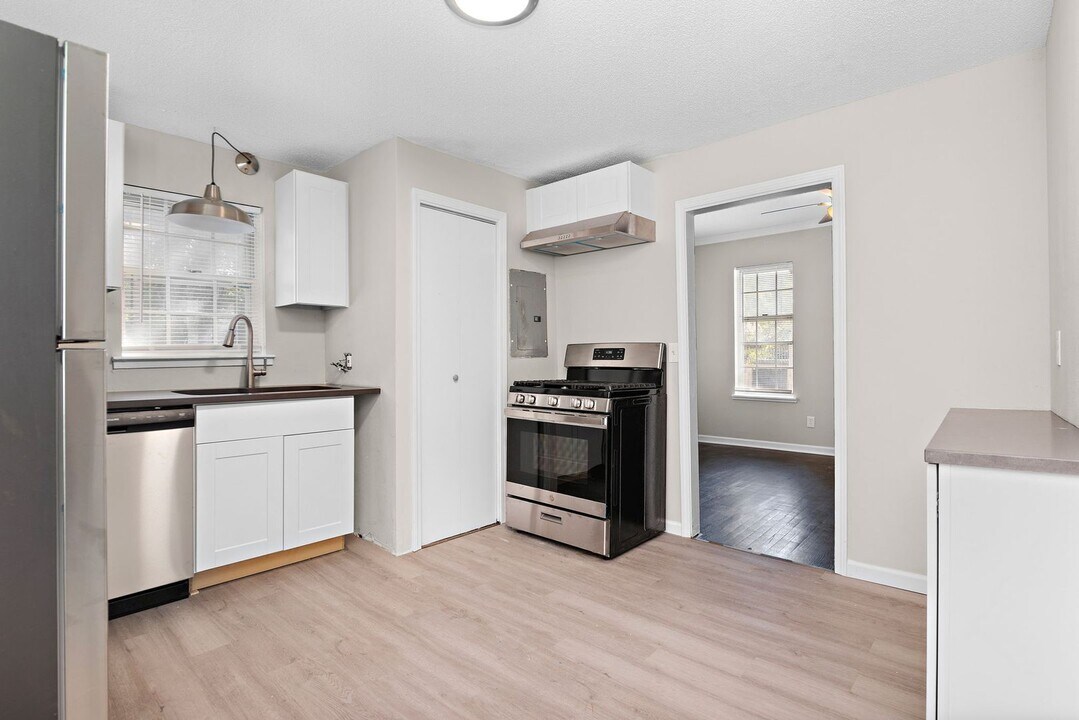 3909 Springfield Ave in Kansas City, KS - Building Photo