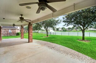 26011 N Lakefair Dr in Richmond, TX - Building Photo