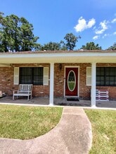 7640 Laurie Ln in Lumberton, TX - Building Photo - Building Photo