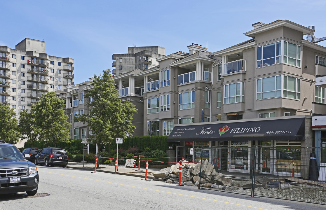 The Solano in North Vancouver, BC - Building Photo