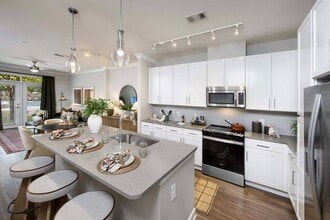 Reserve Decatur Apartments in Decatur, GA - Foto de edificio - Building Photo