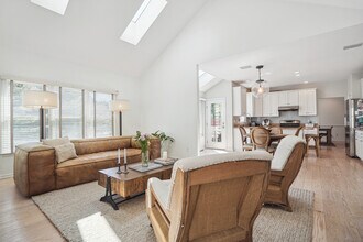 3 Aberdeen Pl in Bernards, NJ - Building Photo - Building Photo
